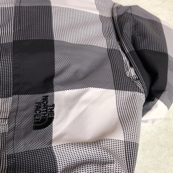The North Face Gray Black Plaid Check Print Rain Coat Jacket + Hoodie - Picture 5 of 15